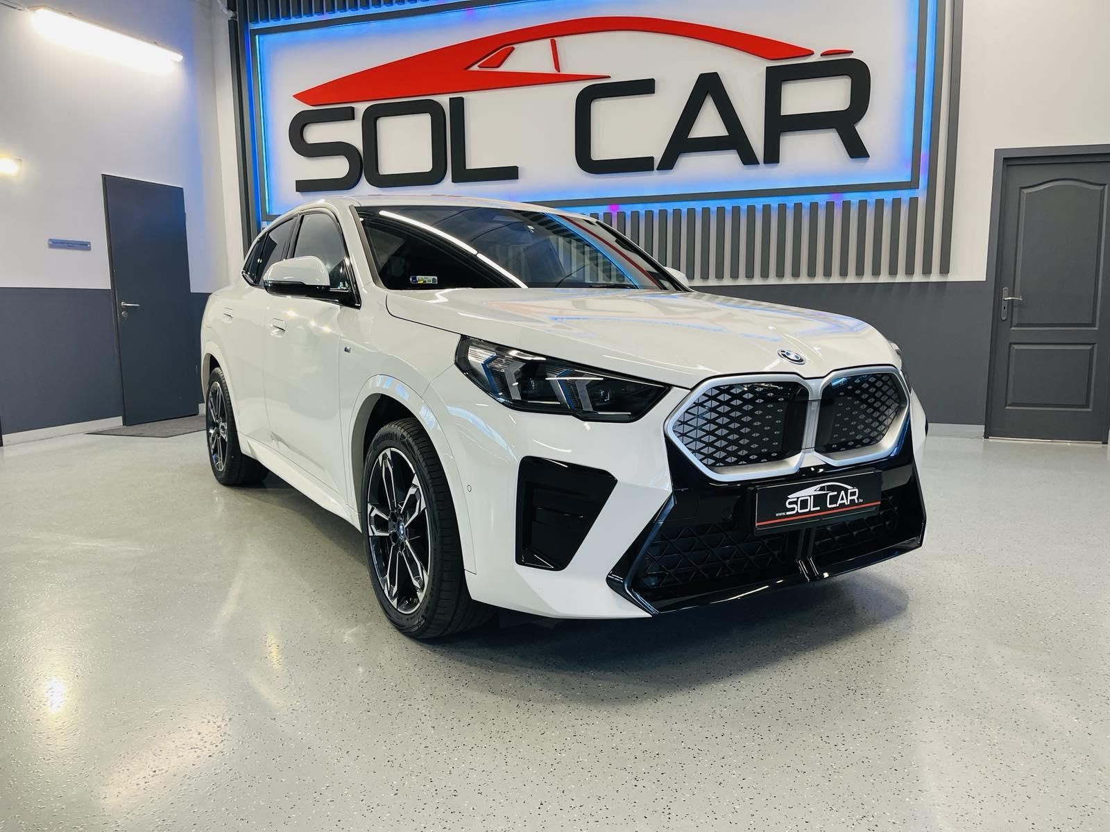 BMW IX2 eDrive 20 64,8kWh TOLATÓKAMERA/ÜLÉSFŰTÉS/ELEKTROMOSAN MOZGATHATÓ CSOMGATÉRAJTÓ